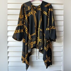 Gracia Black & Gold link blouse. Size M.
